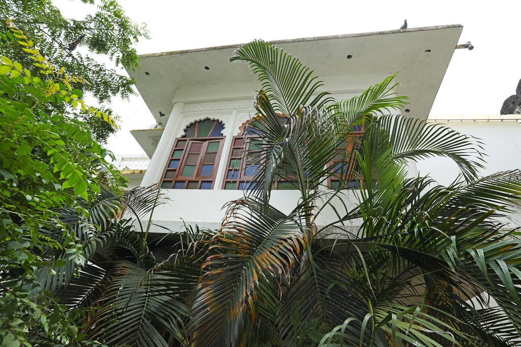 Oyo Home Heritage Near City Palace อุเดเปอร์ ภายนอก รูปภาพ