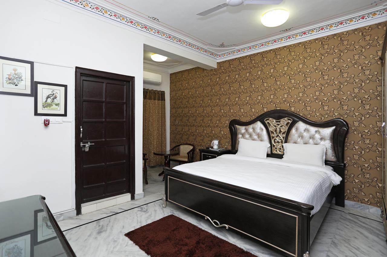 Oyo Home Heritage Near City Palace อุเดเปอร์ ภายนอก รูปภาพ