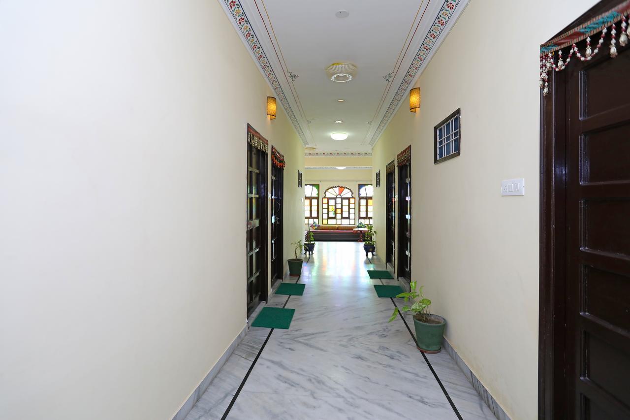 Oyo Home Heritage Near City Palace อุเดเปอร์ ภายนอก รูปภาพ