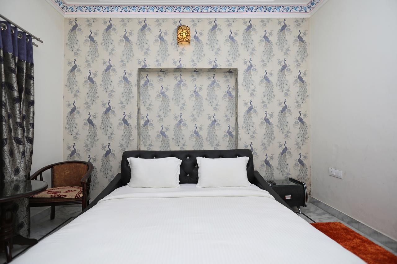 Oyo Home Heritage Near City Palace อุเดเปอร์ ภายนอก รูปภาพ